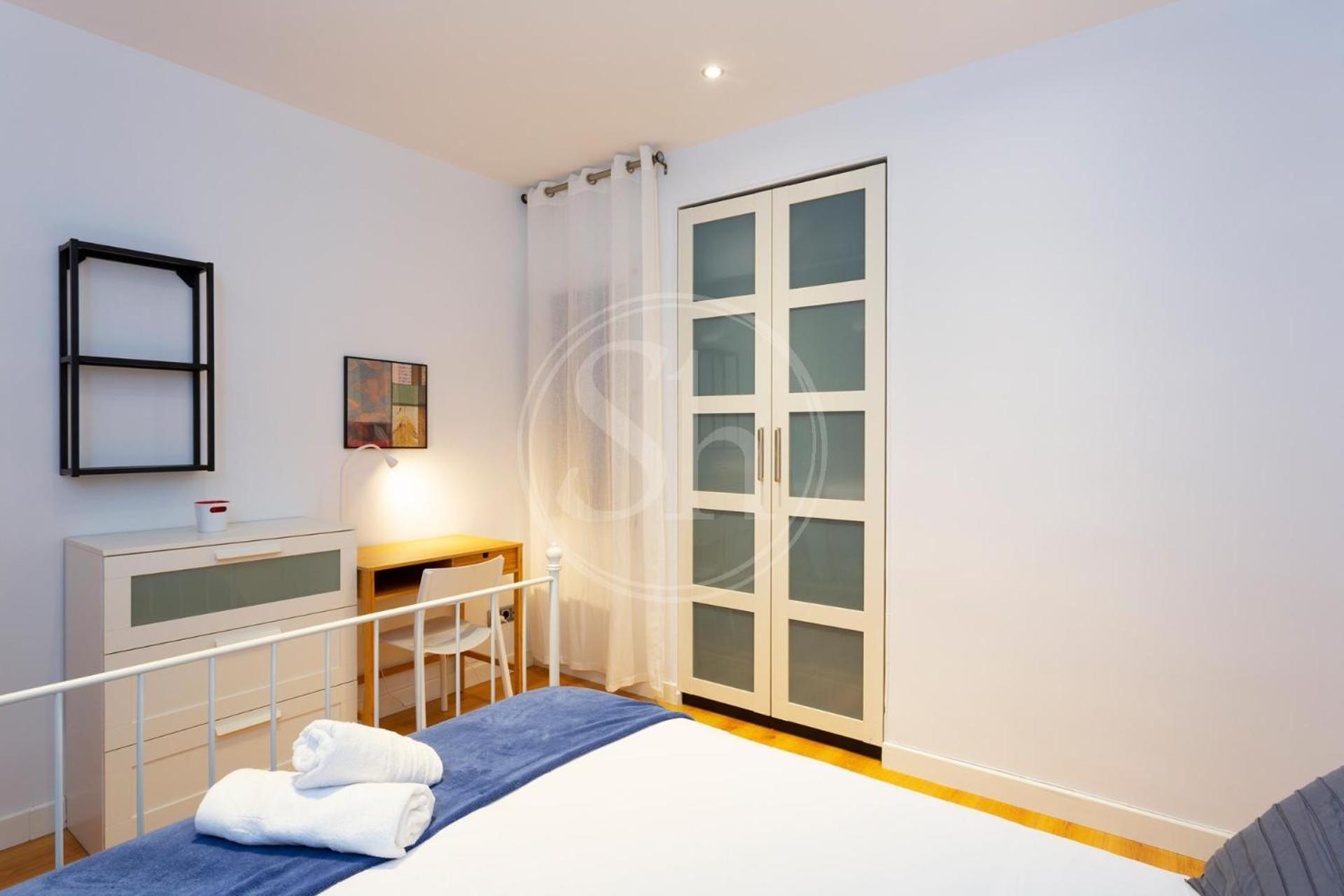 Bonito Apartamento Cerca De La Sagrada Familia Barcelona Exterior photo