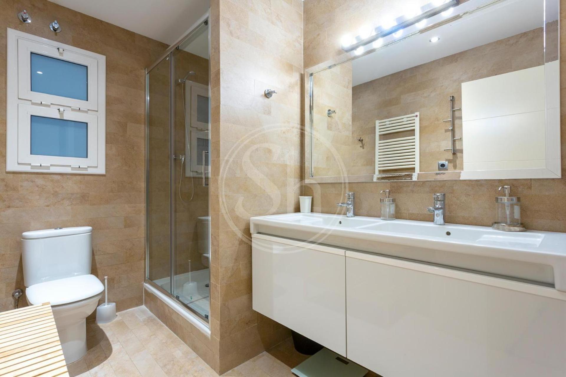 Bonito Apartamento Cerca De La Sagrada Familia Barcelona Exterior photo